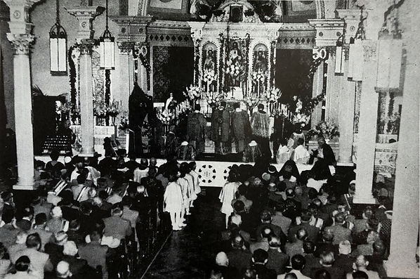 1955_Pontifical_High_Latin_Mass_Massachusetts_Sts._Peter_and_Paul_Church_Three_Rivers