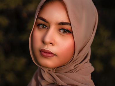 How to Encourage your Daughters to Wear Hijab in Modern Times