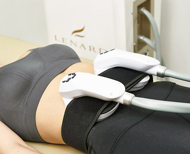 【寝ながら筋トレ痩せマシン】マグニート(関東近辺なら配送出来ます) エステ用業務用痩身機器 MAGNEAT（マグニート）｜レナード株式会社