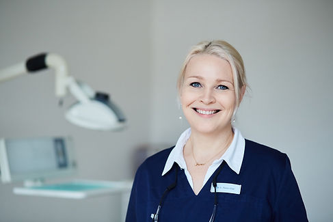 drmeddent-lavinia-neuss-zaar_zahnarzt-pulheim.jpg