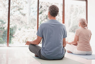 Pareja Meditando