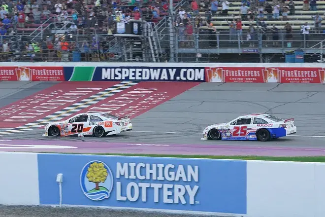 Jesse Love wins at Michigan