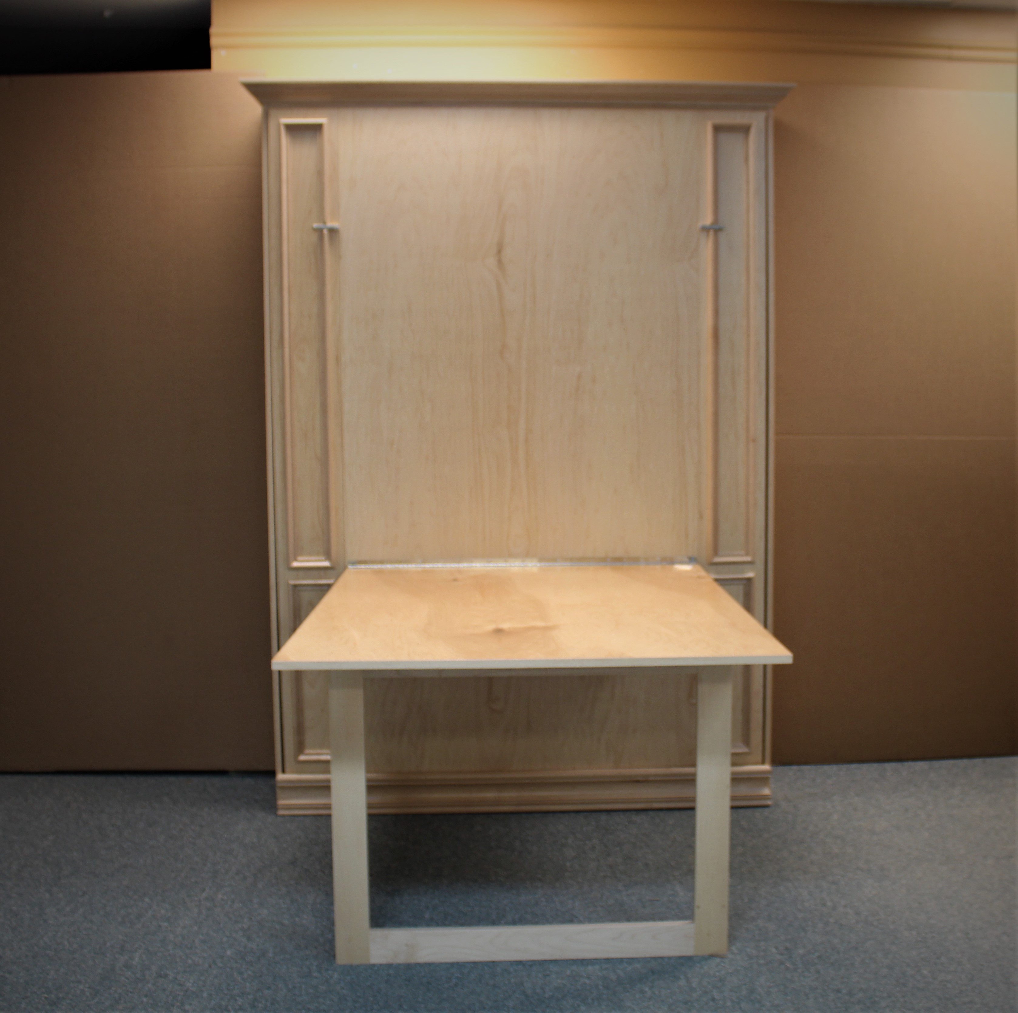Hudson Bay Desk Open