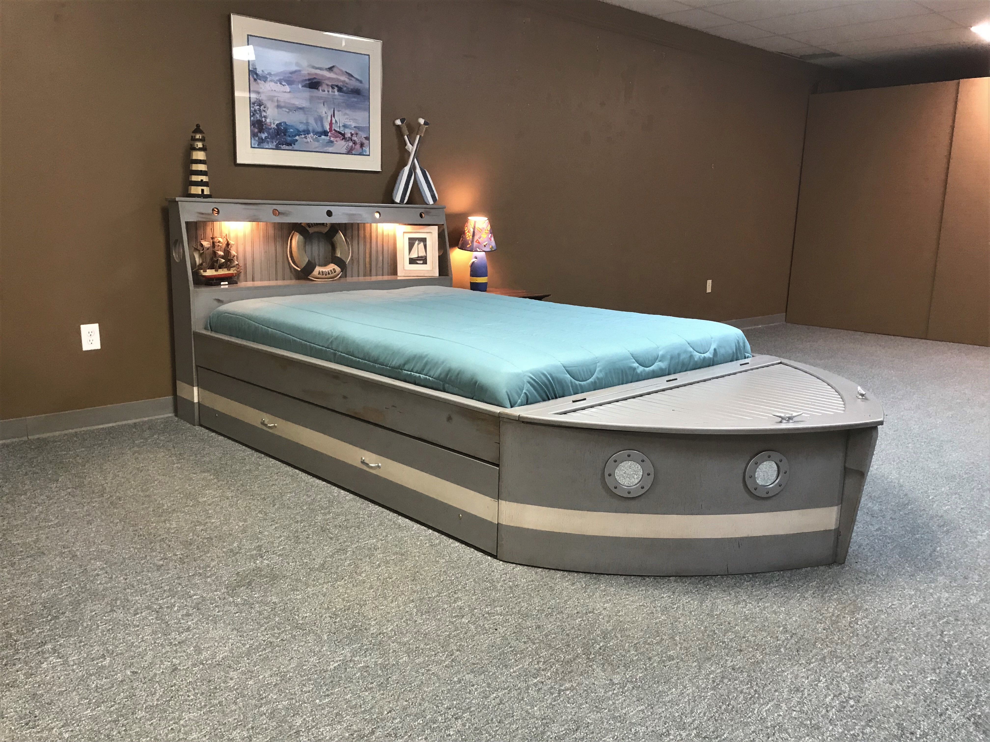 Weathered Boat Bed Full