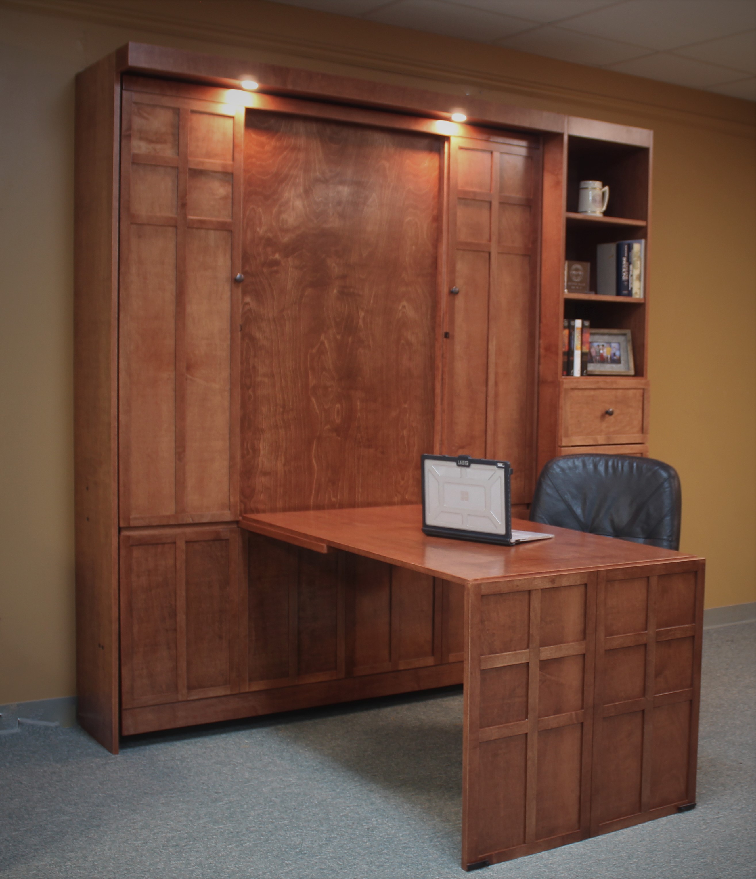 FLW Desk