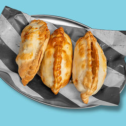 3 EMPANADAS-SOOOLA