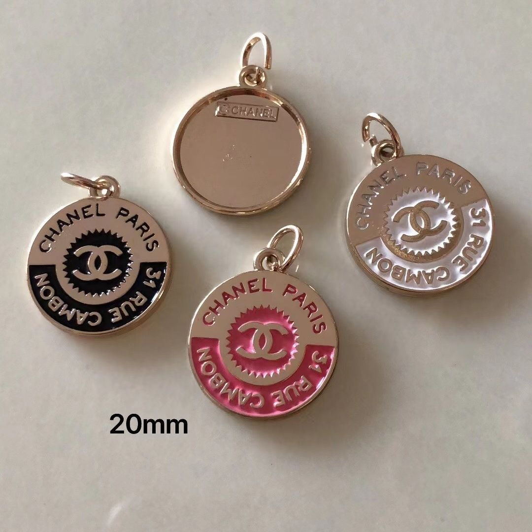 CH137 3 colors Chanel button and pendant, 20mm