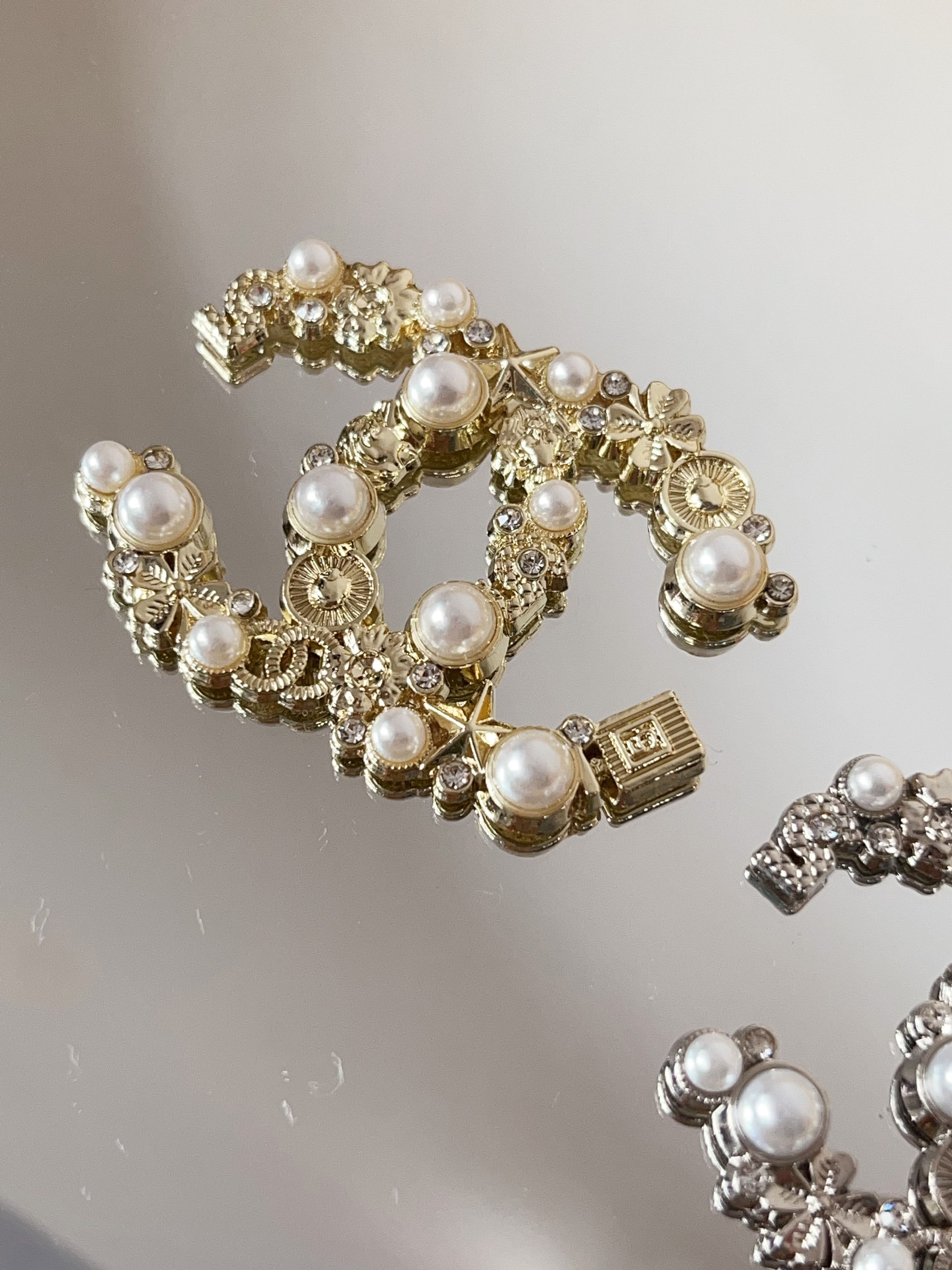 10pcs Chanel Flat Buttons, 45*32mm