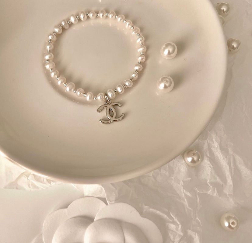 Thumbnail: CH088 Chanel Pendant, 21mm