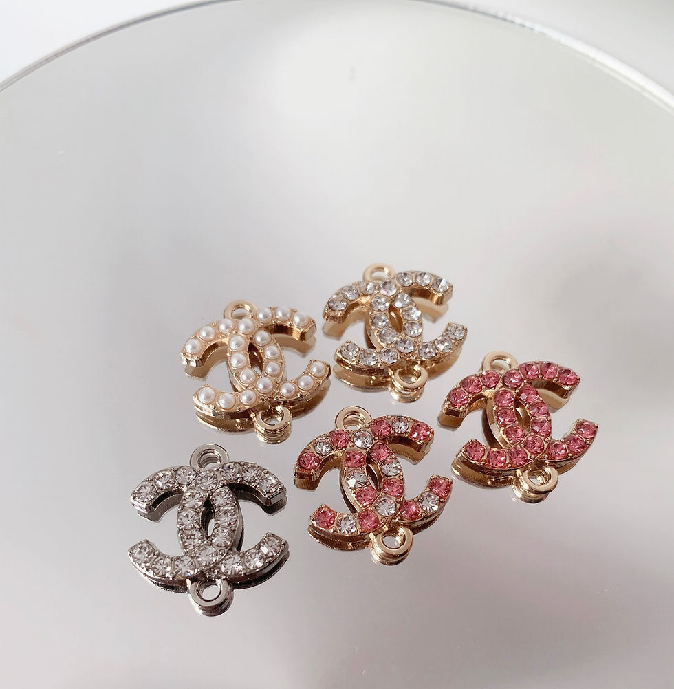 Thumbnail: CH093 Chanel Connector, 19*17mm