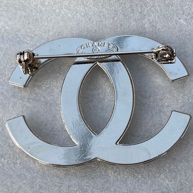 Thumbnail: CH324 Chanel brooch