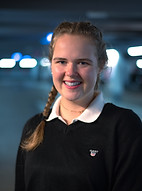 günstiges und Professionelles Bewerbungsfoto in Göttingen einer Frau, Studentin