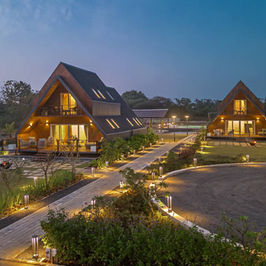 Loom Crafts Experience Centers