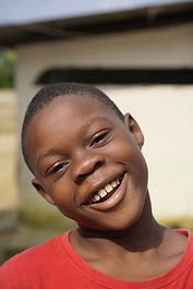 Portrait de Yenga, 9 ans, orphelinat Tendre Mère.