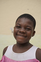 Portrait de Perla, 8 ans, orphelinat Tendre Mère.