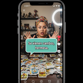 Cuando el Tarot se vuelve espectáculo, el mensaje se vuelve vacio..
