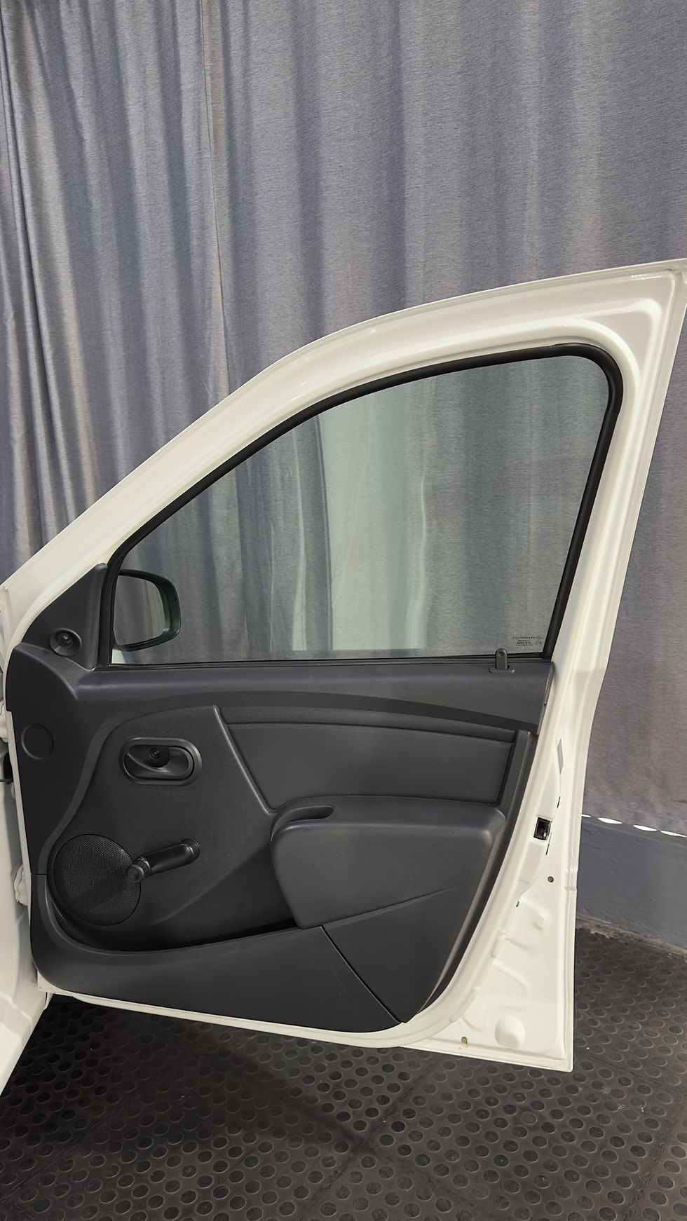 Thumbnail: 2020 Nissan NP200 1.6 Safety Pack A/C