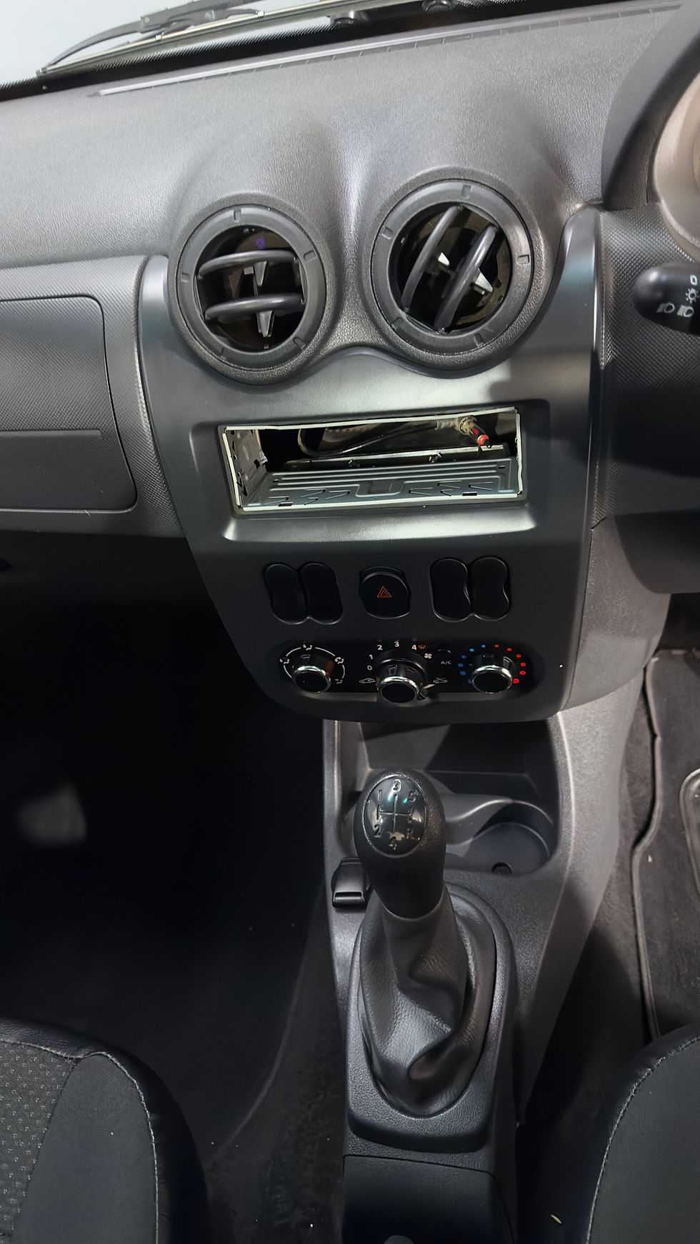 Thumbnail: 2020 Nissan NP200 1.6 Safety Pack A/C