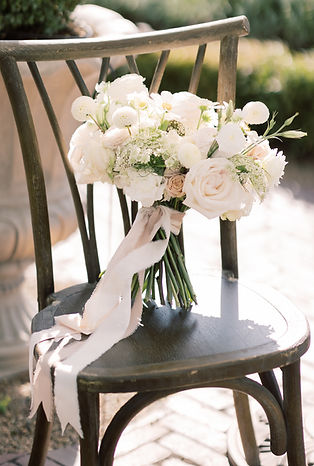 white cream and blush bridal bouquet