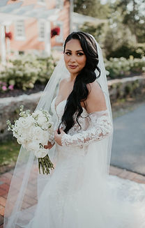 white wedding flowers