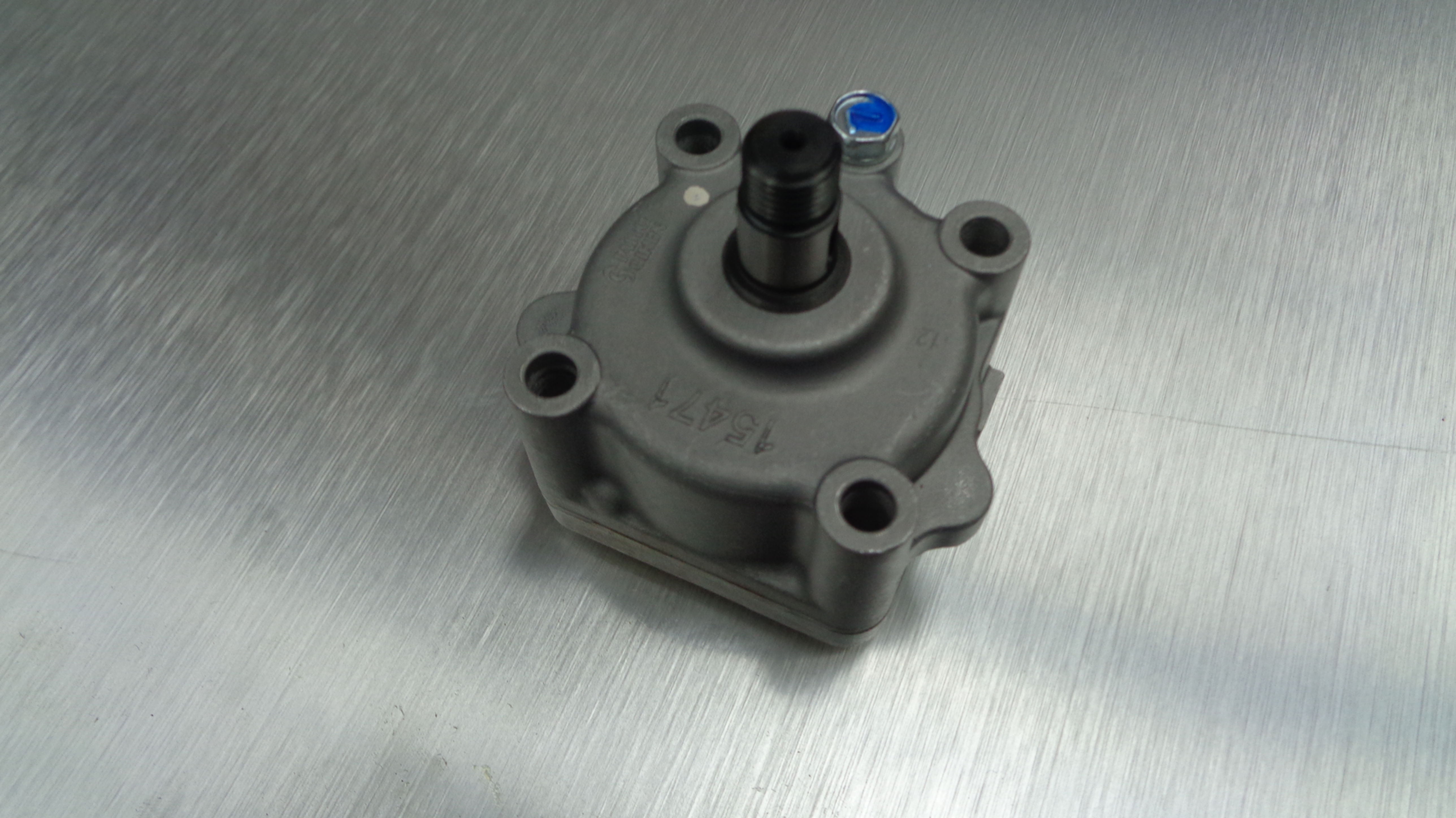 kubota oil pump 15471-35013
