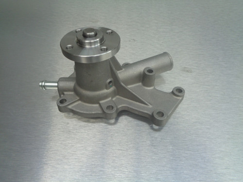 Water pump Kubota D600 D662 D722 D782 D902 Z400-Z402 Z482 Z602