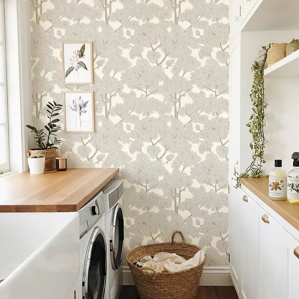 This guide explores the 7 key, user-driven wallpaper trends for Fall 2025—from peel-and-stick murals to writable walls—detailing what buyers want and how pros are sourcing smarter.