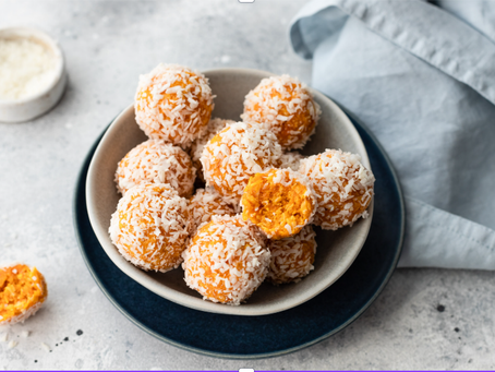 Low-fodmap carrot cake bliss balls
