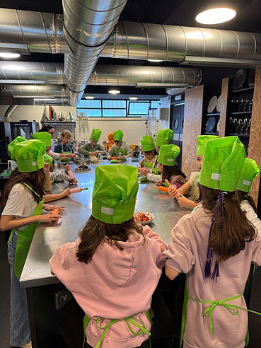 Workshop de culinária para adolescentes em Algés