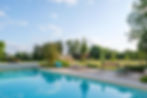 chateau-lekens-piscine-parc.jpg