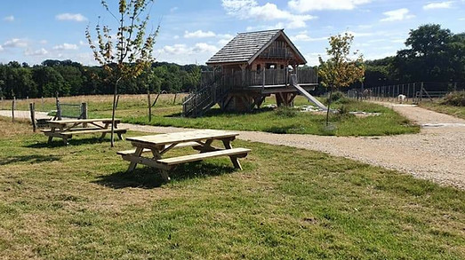 aire de jeux parc animalier domaine de revert
