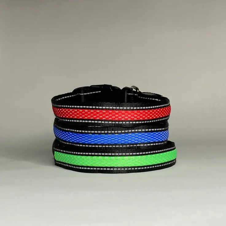 Thumbnail: Red Small - USB-rechargeable LED Collar