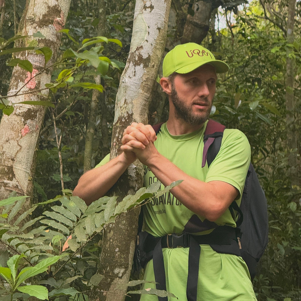 foto Gu bio.jpeg