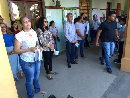 Ato Cívico na Escola Divina Providência alusivo a Semana da Pátria