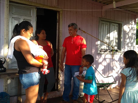 Prefeito Bira Vasconcelos reúne vereadores e visita área de invasão do bairro Cerâmica