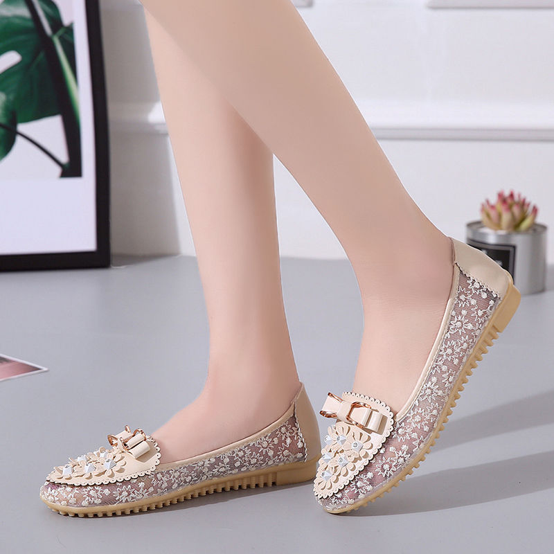 Thumbnail: Chic White Lace Mesh Loafers – Elegant Floral Slip-On Flats with Bow