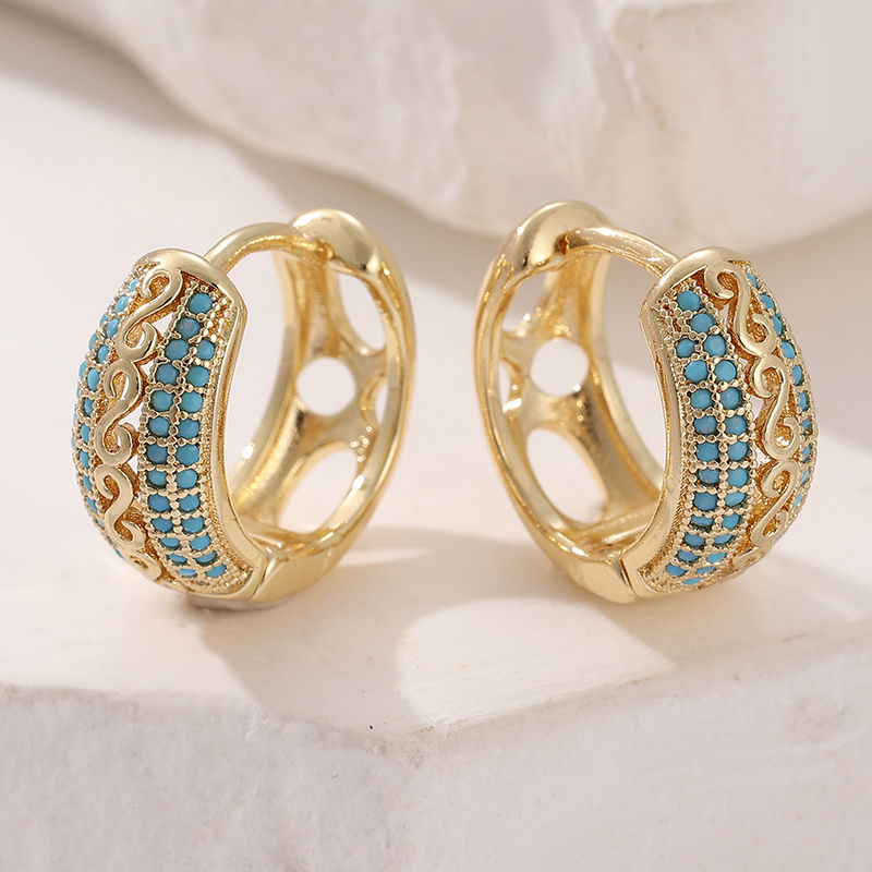 Thumbnail: Golden Emerald Glow: Luxury Green Stone Earrings