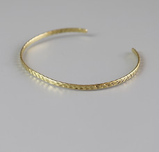 brasshammeredbracelet1.jpg