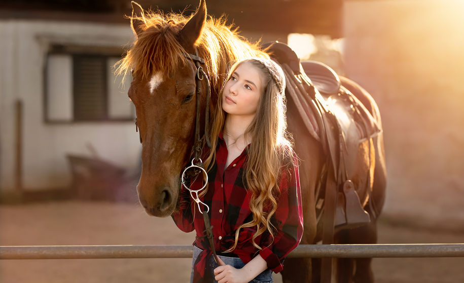 בוק בת מצווה עם סוס