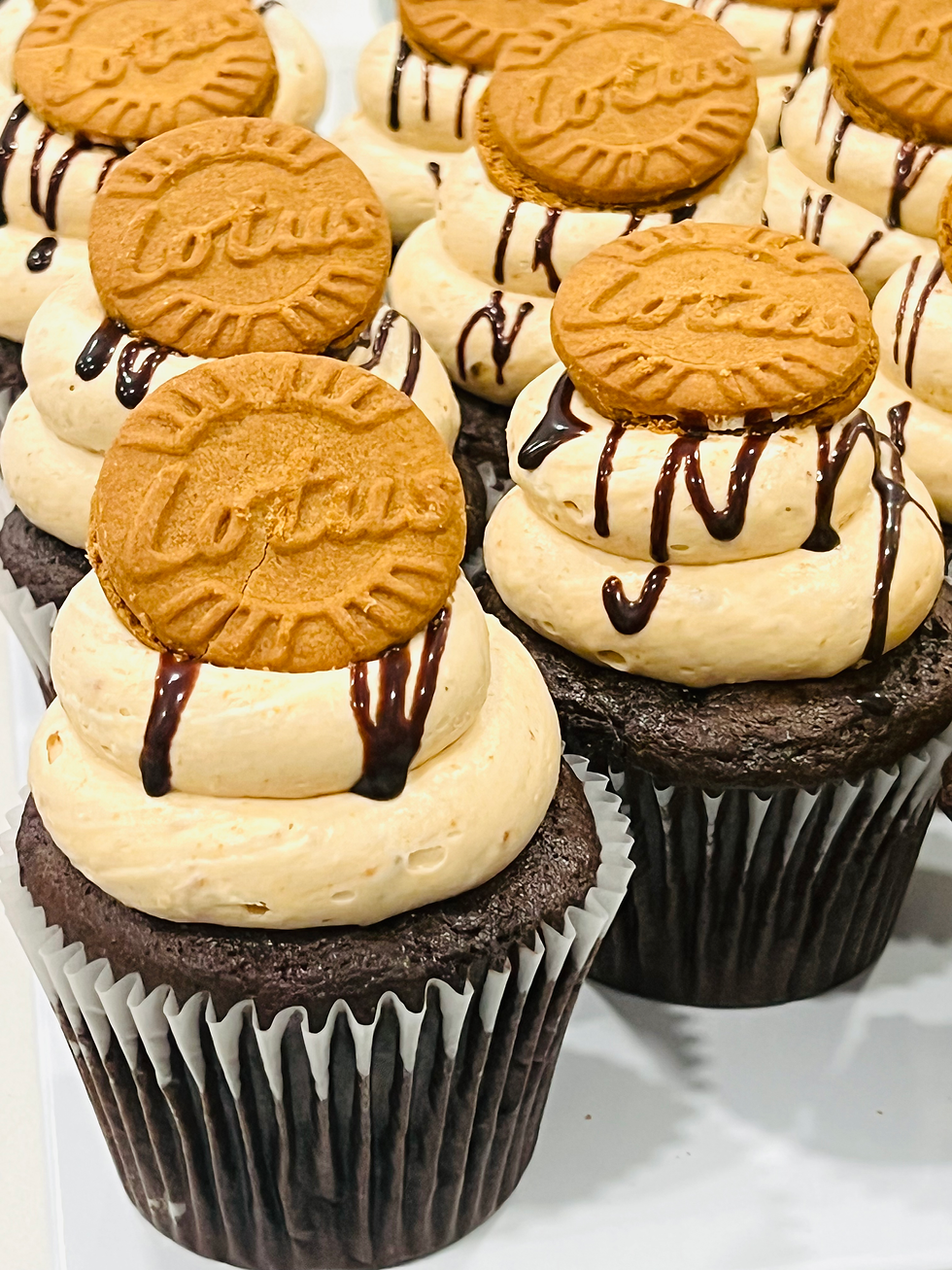 Thumbnail: (6-Pack) Gourmet Cupcakes