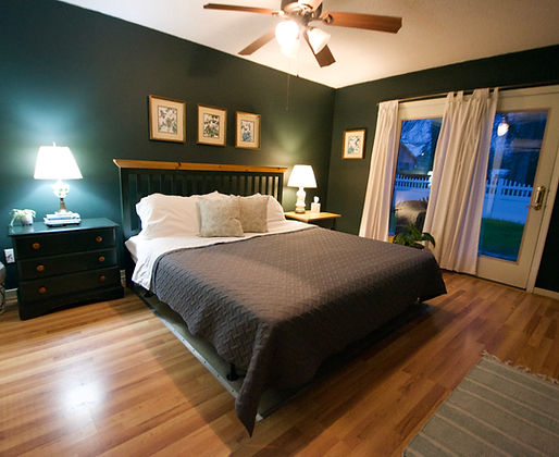 Booth Bay room