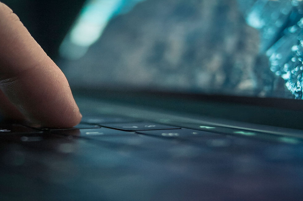 macro-shot-of-laptop-with-touch-screenPFTZ2VJ.jpg