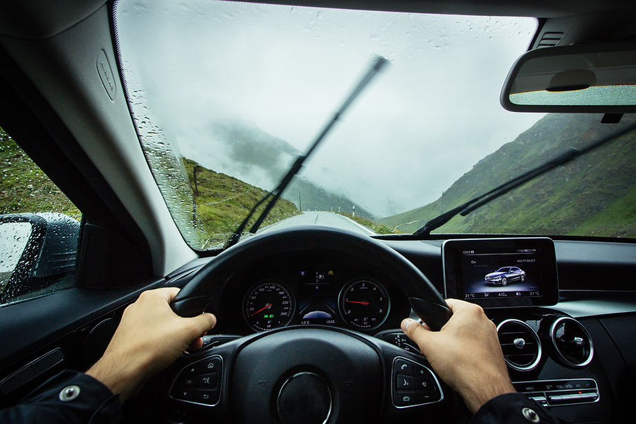 Vista del cruscotto dell'automobile