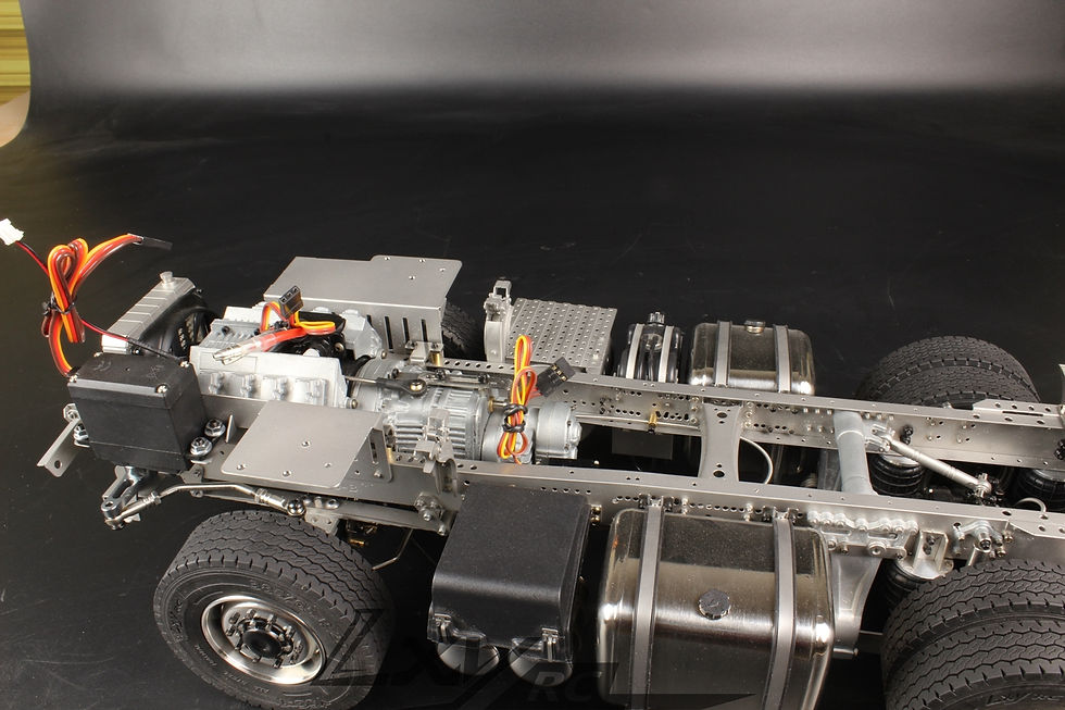 星越 1/14 Scania 6x6金屬底盤