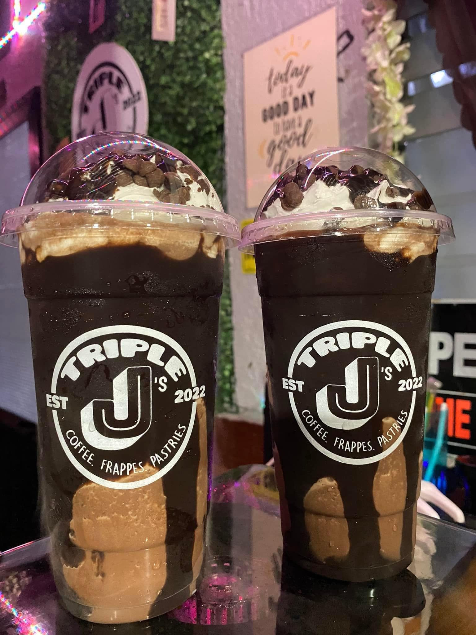 TRIPLE DARK CHOCO KISSES FRAPPE