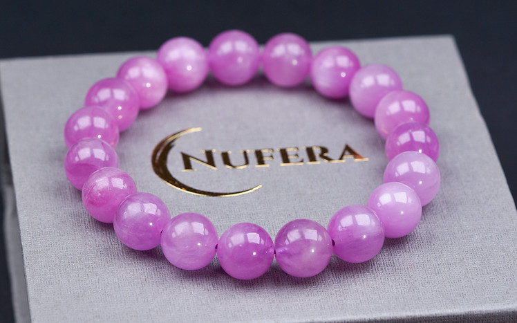 Kunzit Armband – zarter rosa Edelstein für Herzöffnung und innere Ruhe, handgefertigt von Nufera