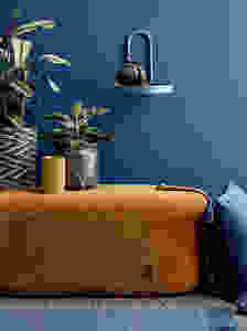 décoration intérieure tendance en bleu profond