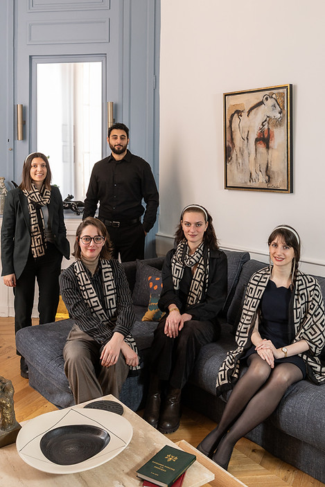 Équipe de l’agence d’architecture intérieure TGF Tiffany Fayolle dans un appartement rénové à Lyon