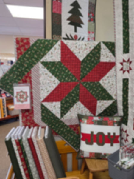 Star Weave Tree Skirt Kit
