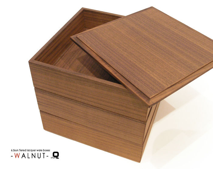 サムネイル： 仕切り3種　6.5寸ウォールナット　防水三段重箱　サブセット　蓋を外した状態